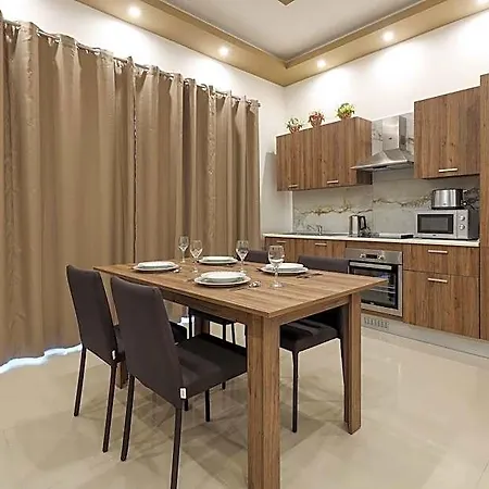 호텔 Luxurious Duplex Seafront W/ Amazing Sea Views