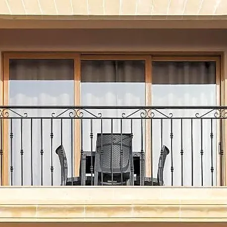 Luxurious Duplex Seafront W/ Amazing Sea Views 호텔 4*
